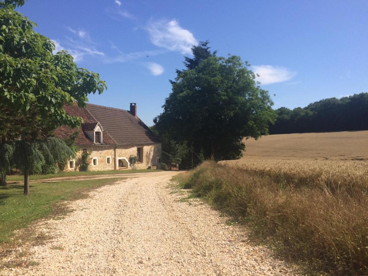 Dependance Du Ru D'Ausson 4 Personnes Hotell Châtel-Censoir Exteriör bild